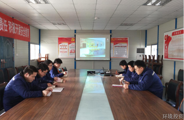 蓝成党支部牢靠运动日学习.png 蓝成党支部牢靠运动日学习.png